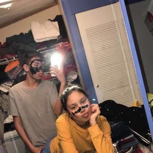 Meet your Posher, Efrain